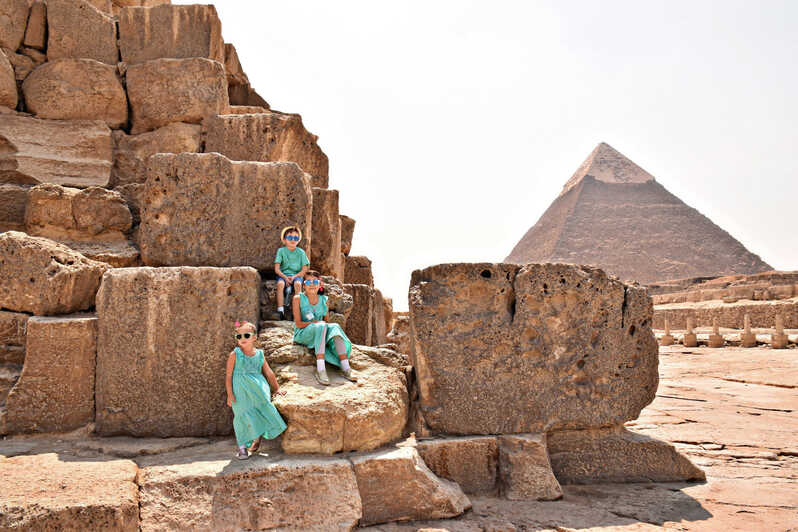 Gize Piramitleri, Sakkara ve Memphis: Öğle Yemeği ile Özel Tur